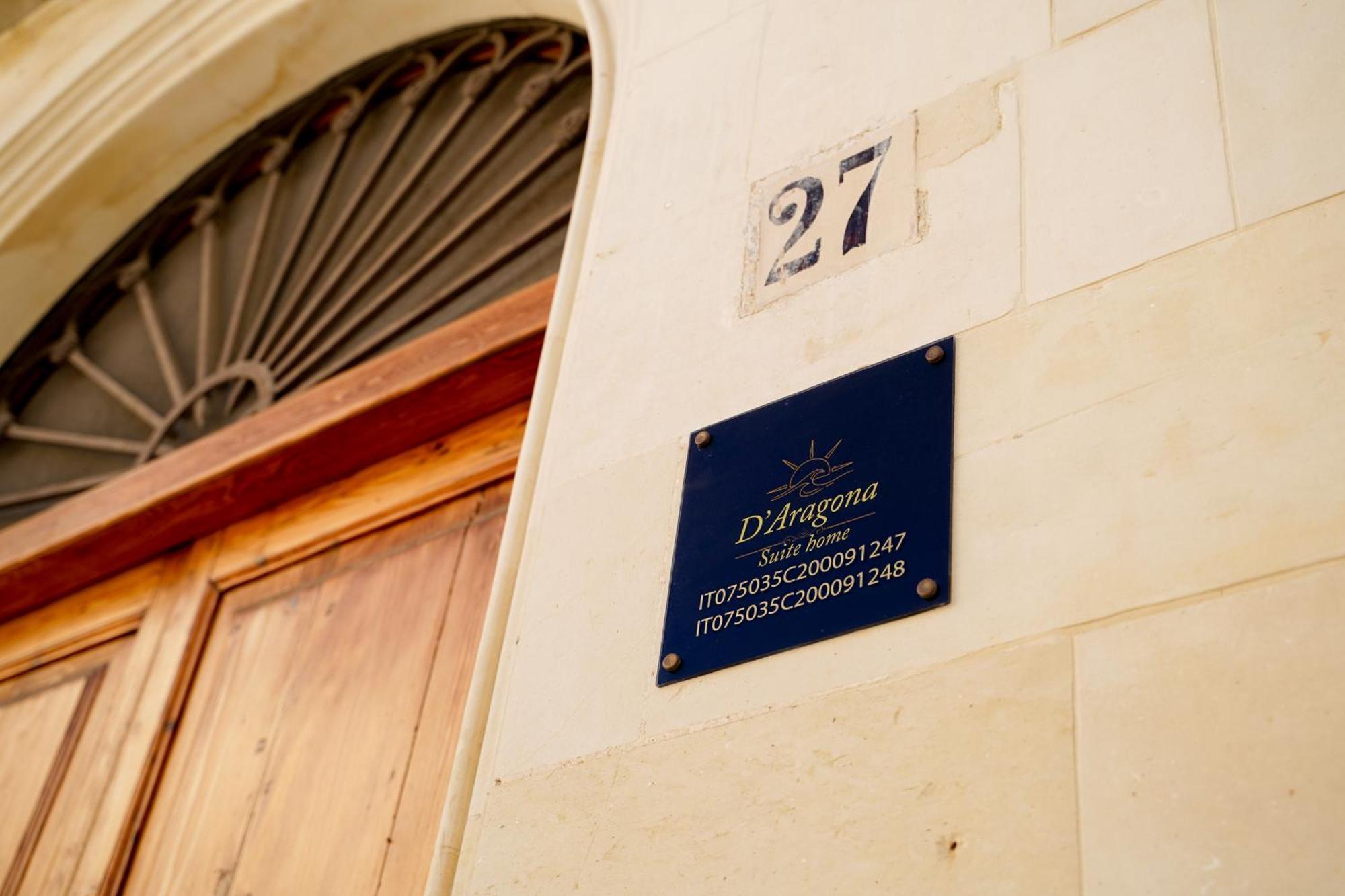 Suite Home D'Aragona Lecce Exteriör bild