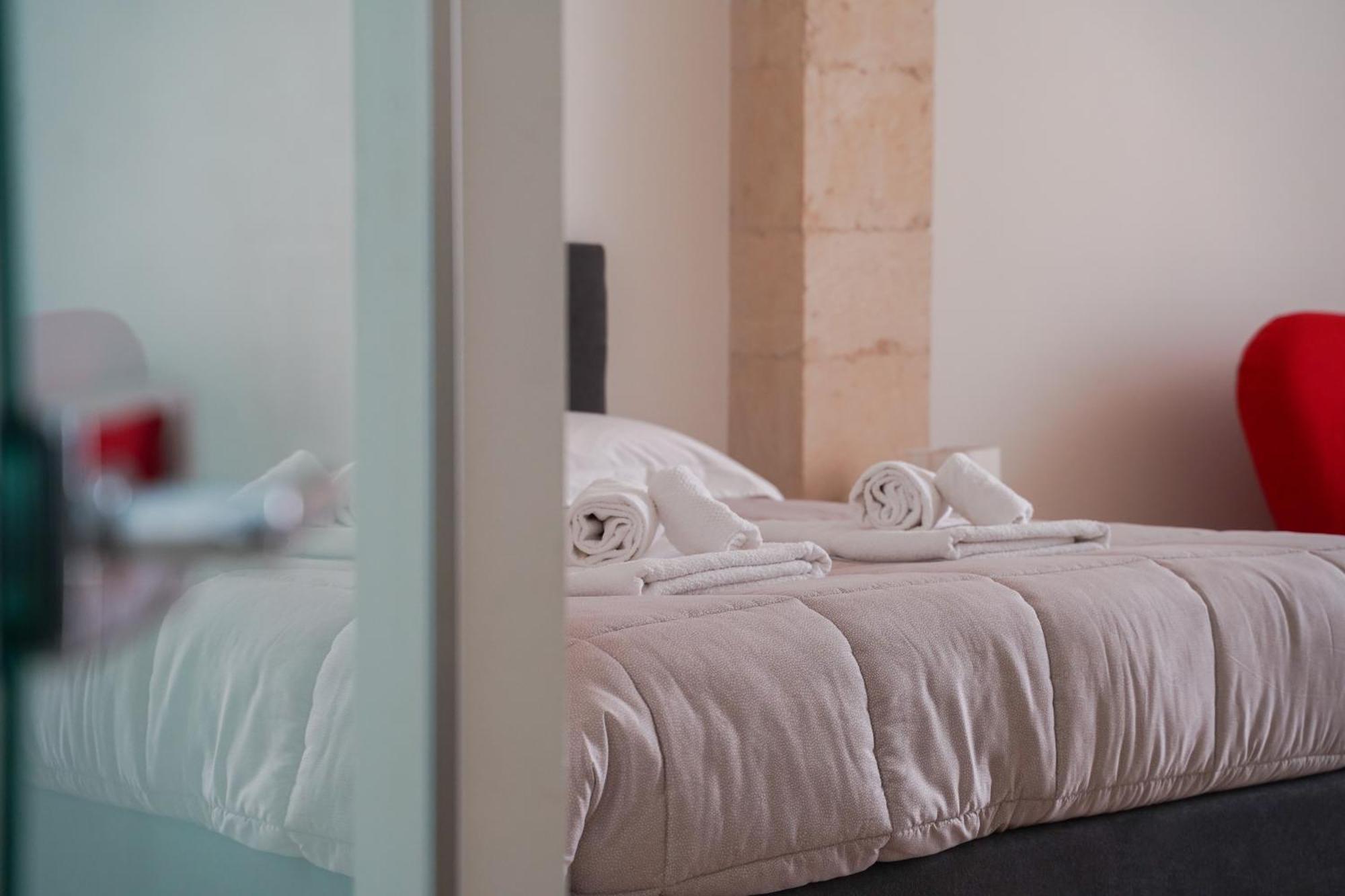 Suite Home D'Aragona Lecce Exteriör bild