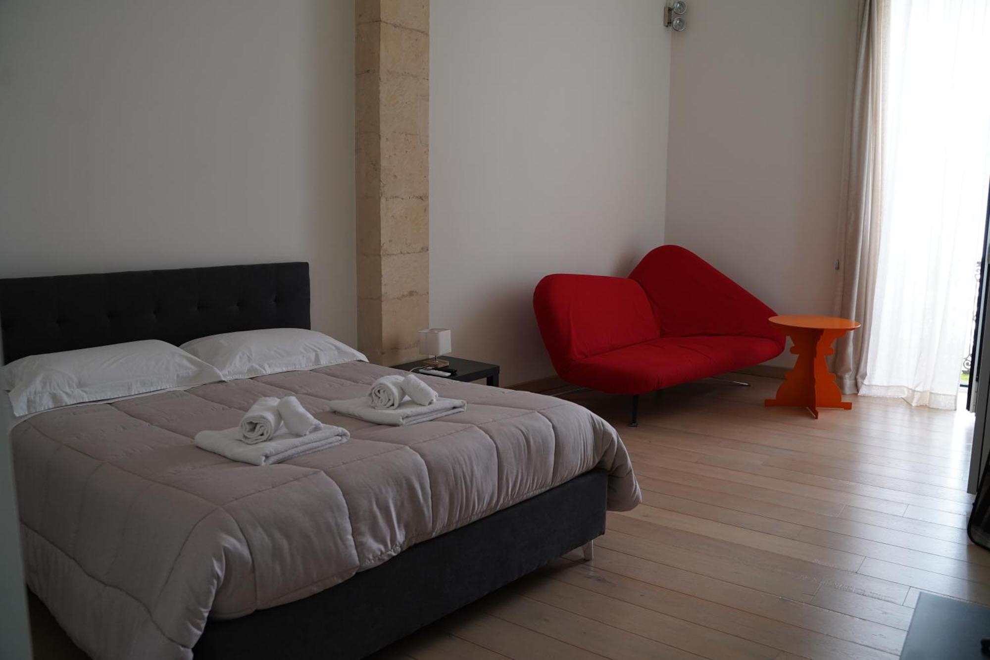 Suite Home D'Aragona Lecce Exteriör bild
