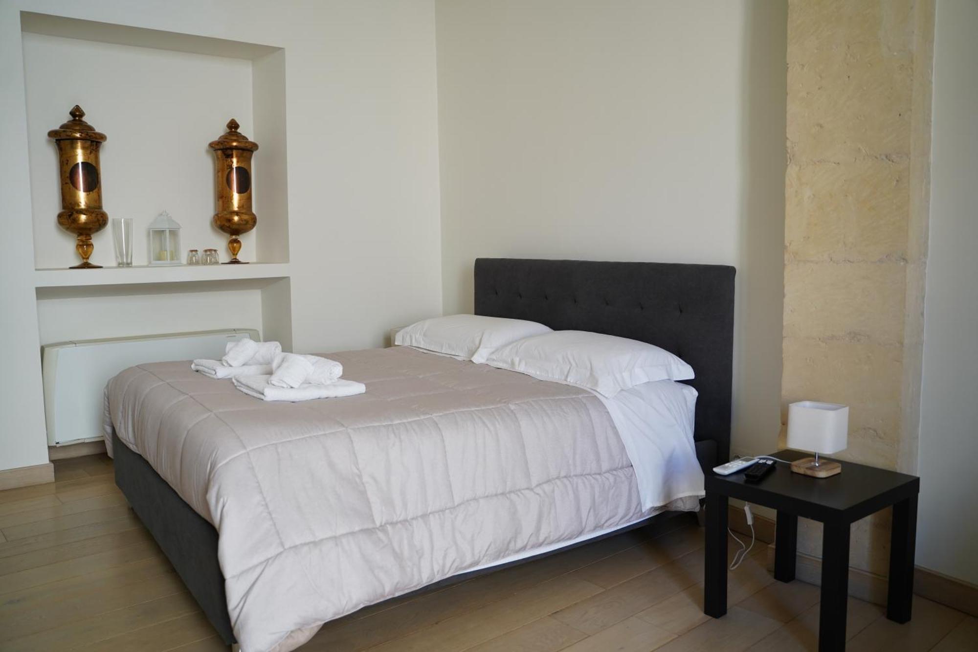 Suite Home D'Aragona Lecce Exteriör bild